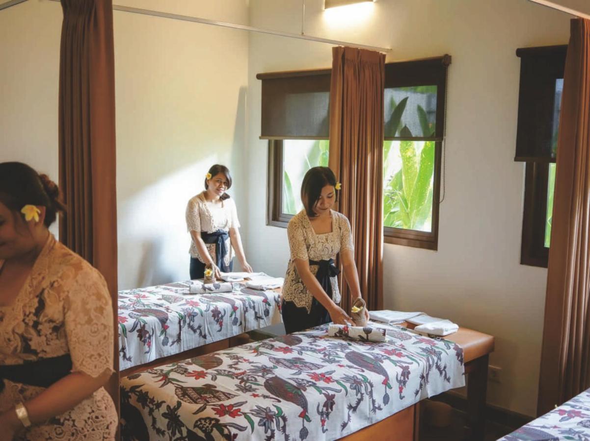 Sima Hotel Kuta  Buitenkant foto