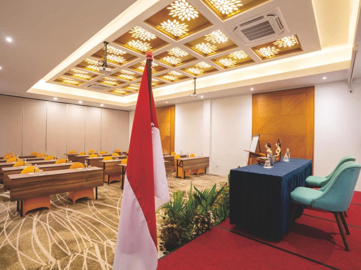 Sima Hotel Kuta  Buitenkant foto