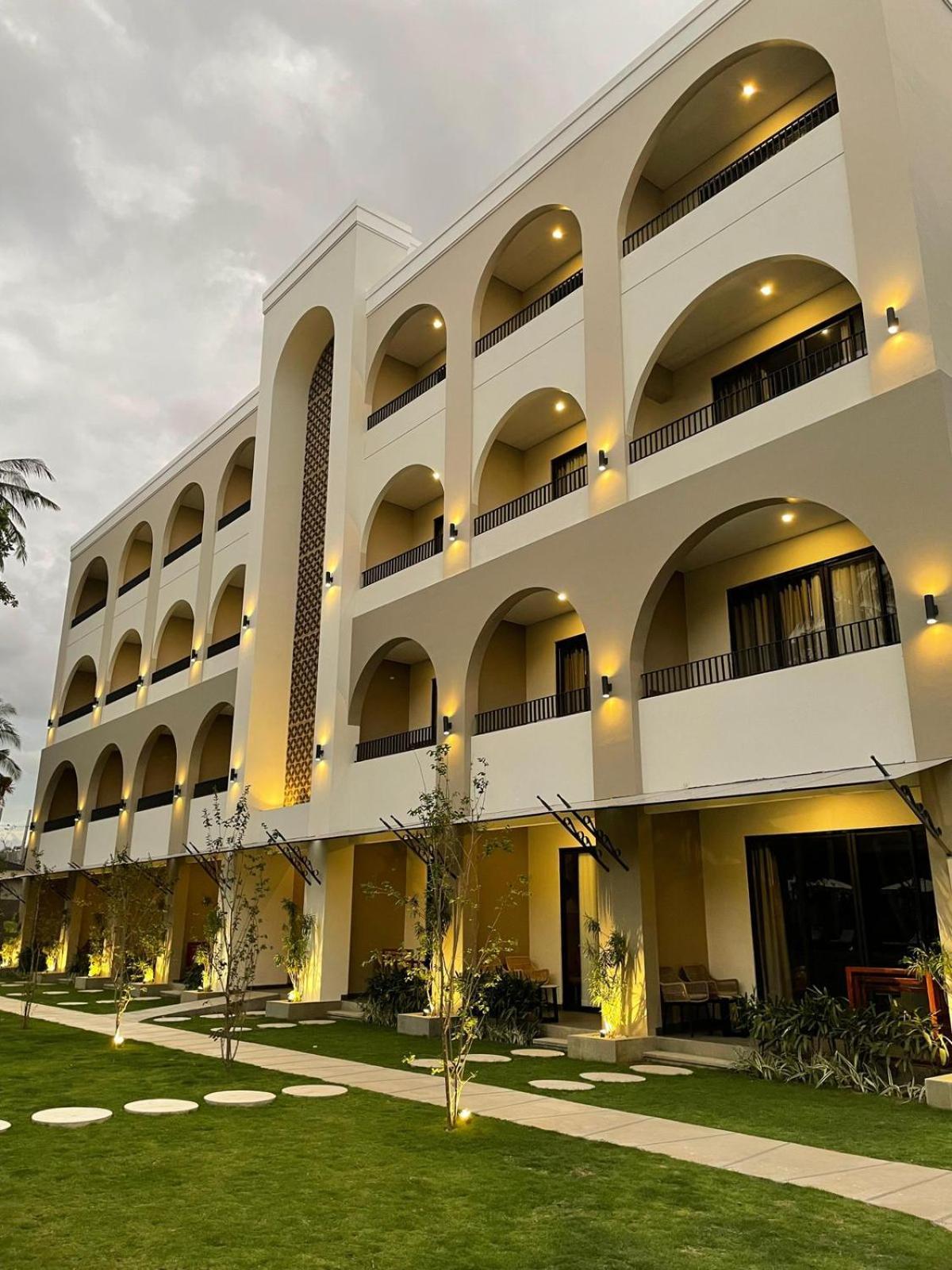 Sima Hotel Kuta  Buitenkant foto